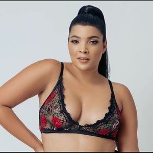 NWT Kilo Brava Wild Roses Bralette